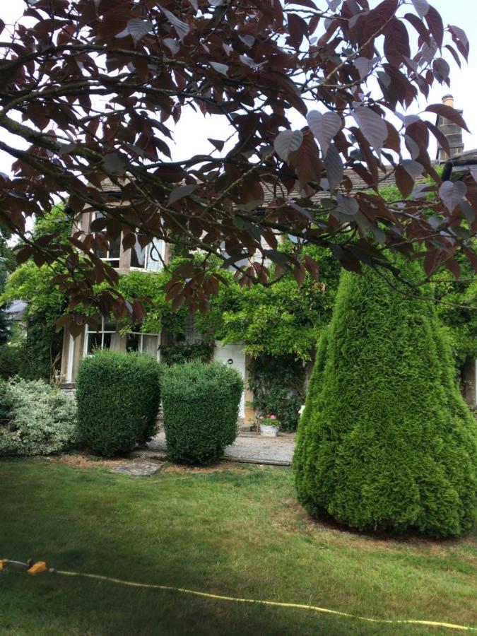 The Hollow Bed And Breakfast Great Longstone 外观 照片