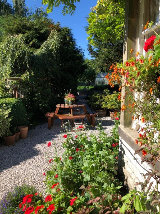 The Hollow Bed And Breakfast Great Longstone 外观 照片