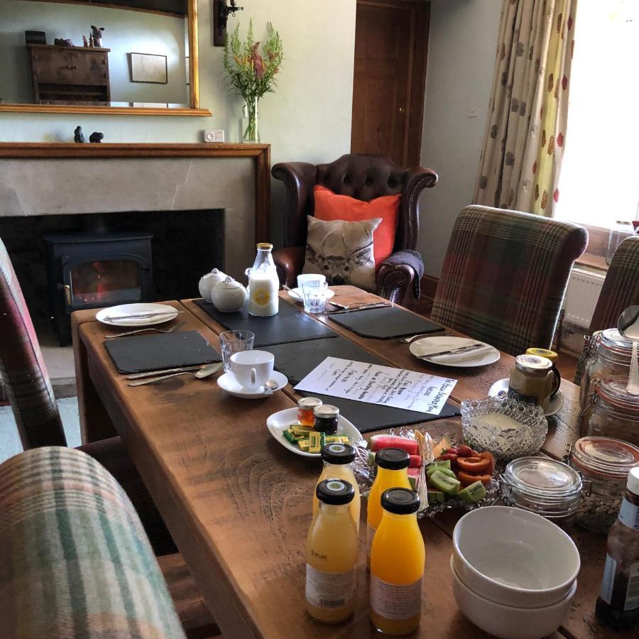 The Hollow Bed And Breakfast Great Longstone 外观 照片